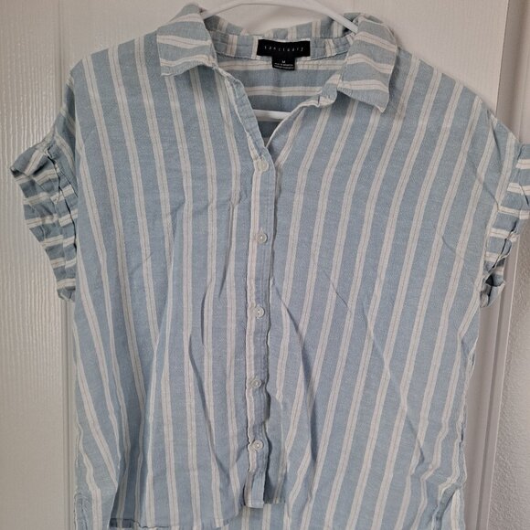 Sanctuary Tops - Sanctuary Shirt Womens size m blue & white striped Button Down short Sleeve